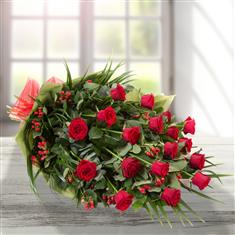  Luxury Classic Red Roses