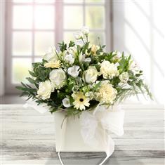 Lemon &amp; White Bouquet