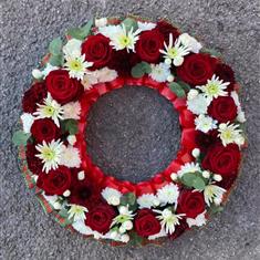 Red &amp; White Wreath