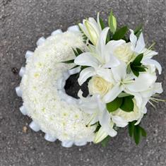 White open based wreath