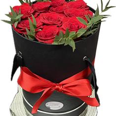 Luxury 10 Red Rose Hat Box