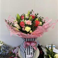 Pretty in pink roses bouquet