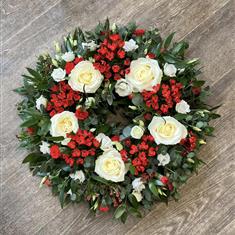 Red &amp; White Wreath 2