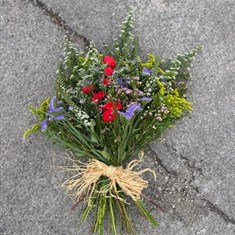 Natural wild flowers Tied Sheath 